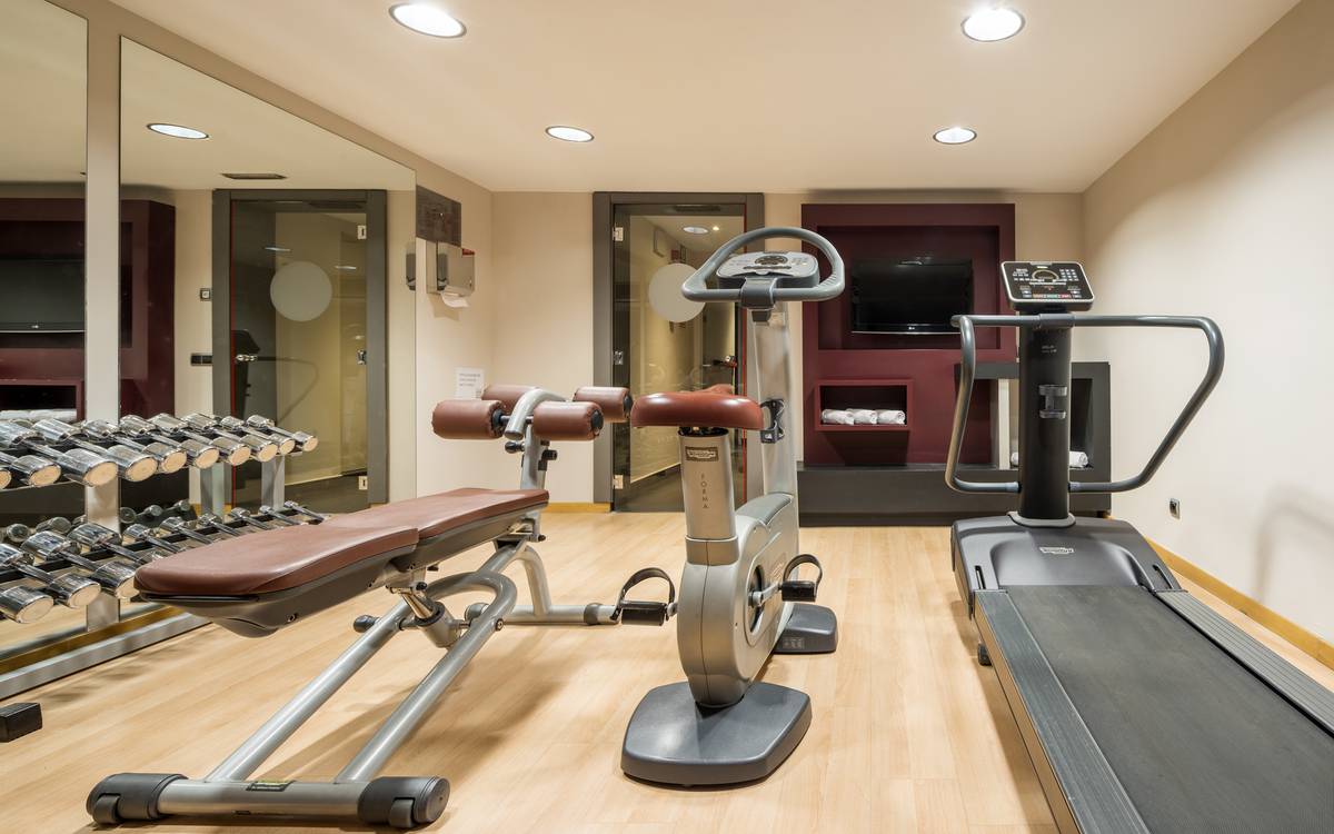 Fitness hotel ilunion almirante barcelona Fitness hotel ilunion almirante barcelona
