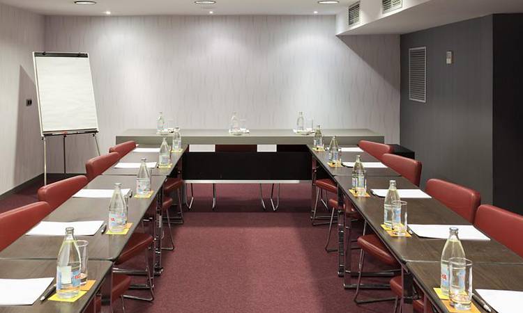 Salon Forum Hotel ILUNION Almirante Barcelona Salon Forum Hotel ILUNION Almirante Barcelona