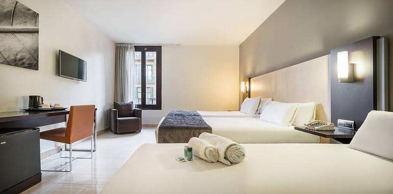  Hotel ILUNION Almirante Barcelona