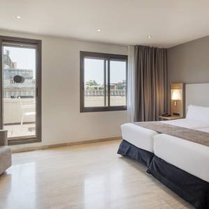 Superior-doppelzimmer mit terrasse Hotel ILUNION Almirante Barcelona